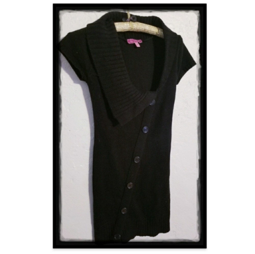 Derek Heart Sweater Dress.. Size Medium